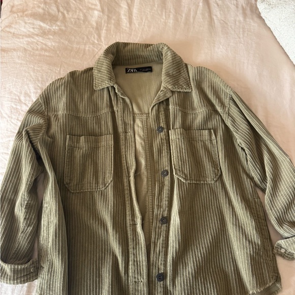 Zara Khaki Corduroy Button Down - Picture 3 of 5
